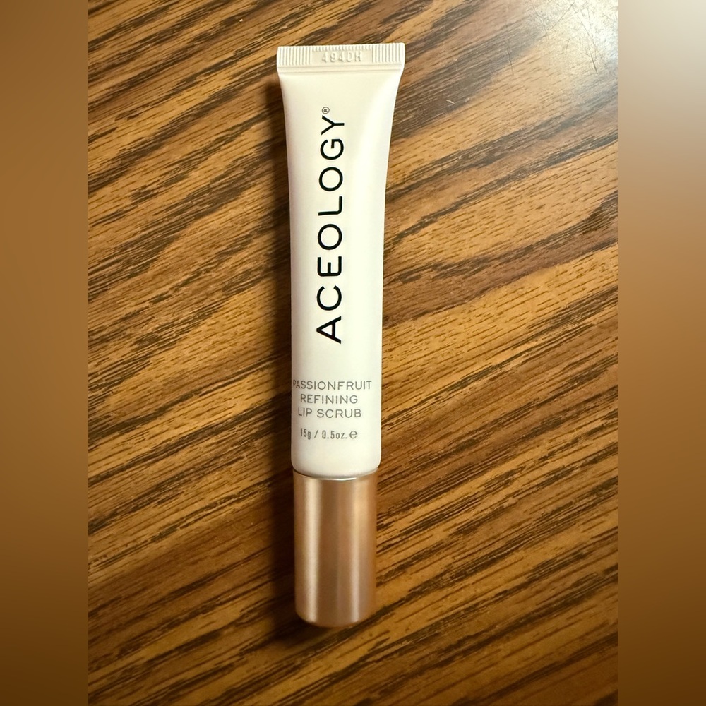 Aceology Passionfruit Refining Lip Scrub